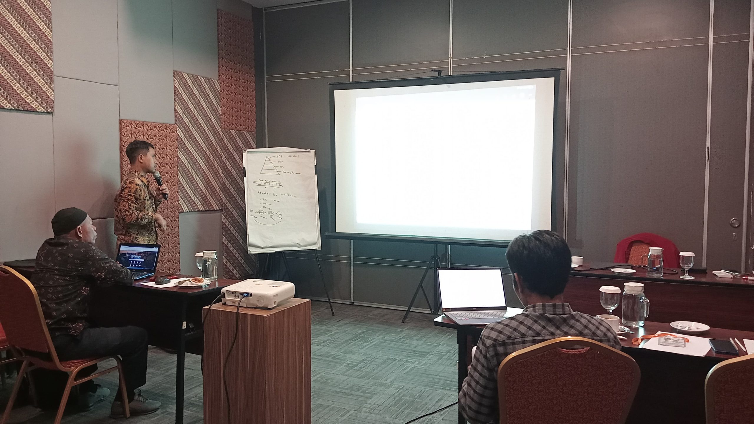 BIMTEK MANAJEMEN PROYEK KONSTRUKSI 2025 – 2026